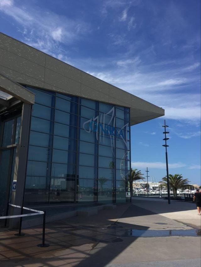 Appartement T2 Au Port De Canet-En-Roussillon - Proche De La Plage Et De L'Aquarium Oniria Bagian luar foto